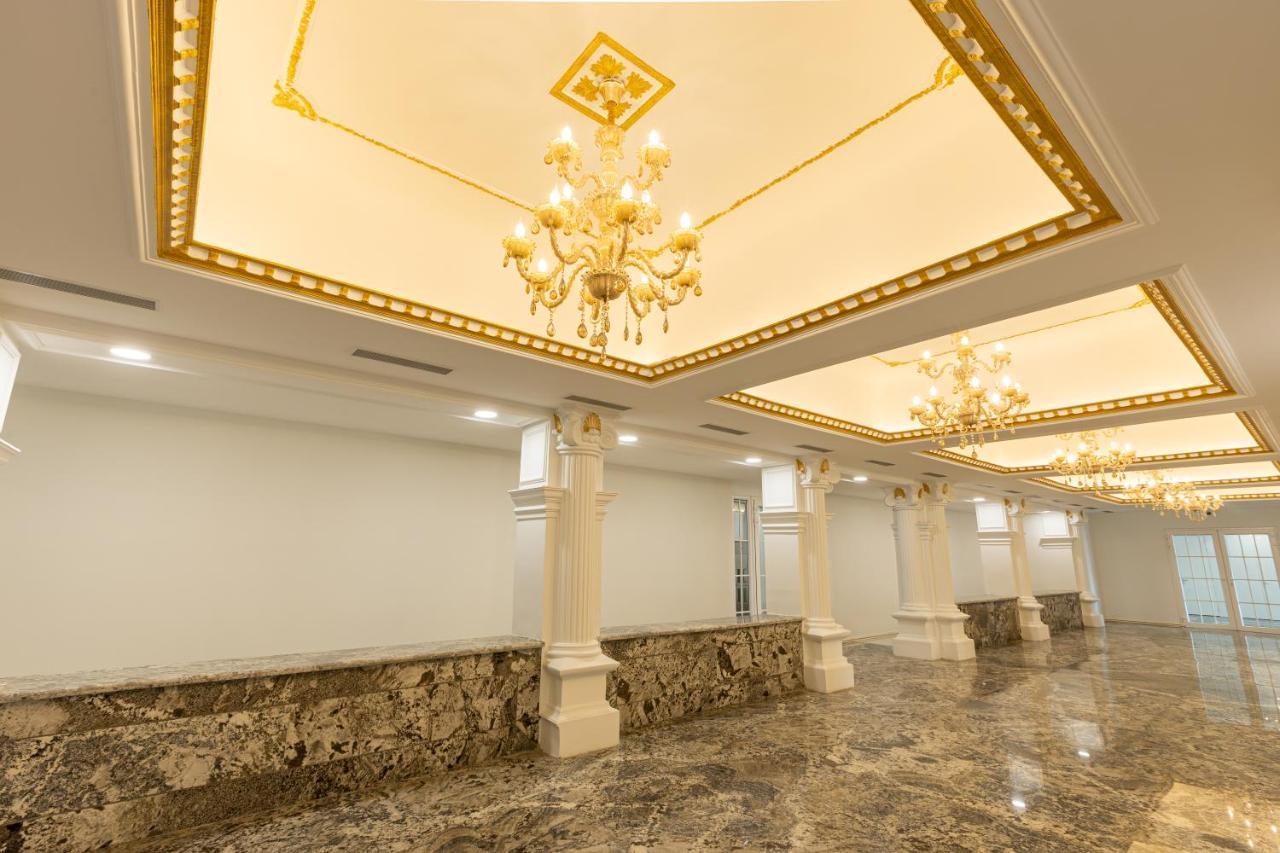 The Grand Monarch Hotel, Ujjain Eksteriør bilde